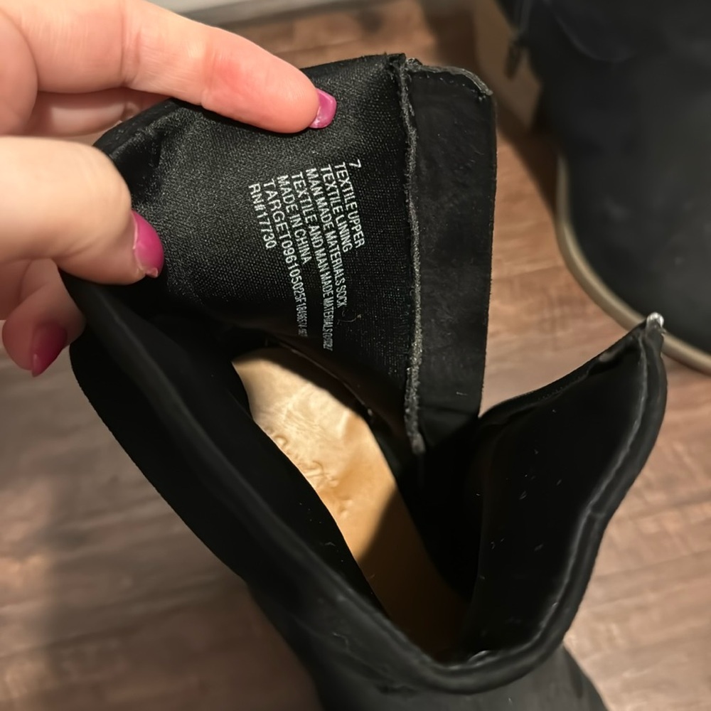 Black Scrunchie Booties - Picture 5 of 5